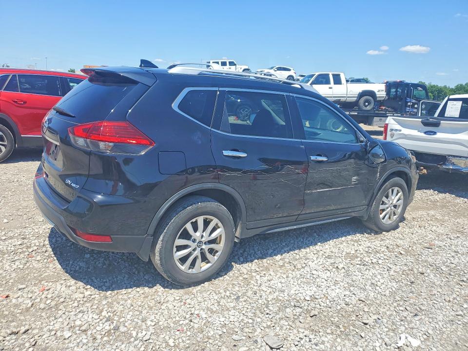 2017 Nissan Rogue მანქანა იყიდება აუქციონზე, vin: JN8AT2MV4HW001579, აუქციონის ნომერი: 55124406