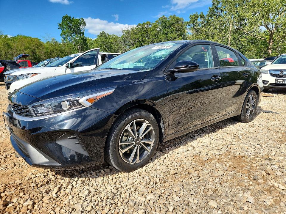 2023 Kia Forte მანქანა იყიდება აუქციონზე, vin: 3KPF24ADXPE669892, აუქციონის ნომერი: 52755846