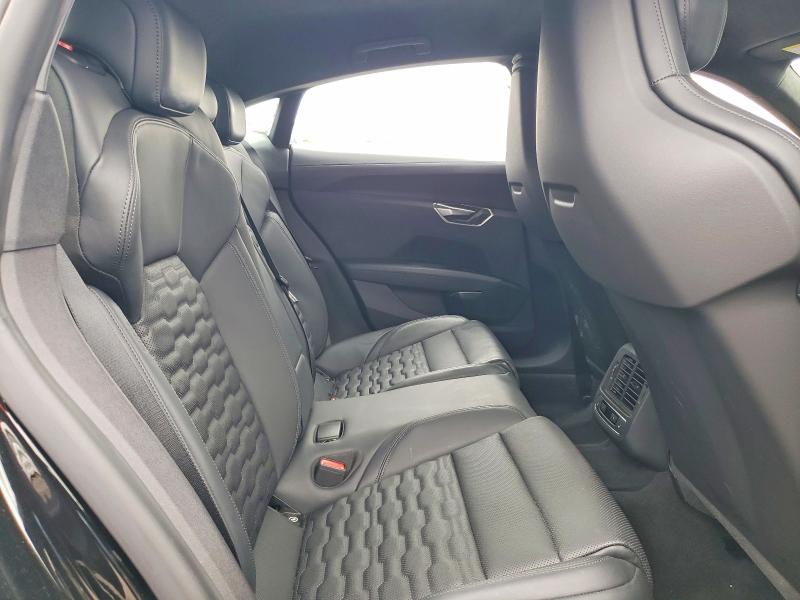52923846 :رقم المزاد ، WAUBHBFW0R7900522 vin ، 2024 Audi Rs E-tron Gt مزاد بيع