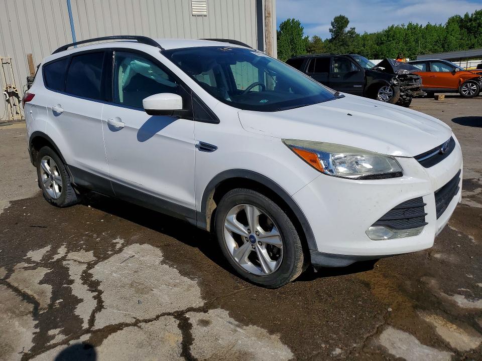 52672796 :رقم المزاد ، 1FMCU9G99EUB46810 vin ، 2014 Ford Escape مزاد بيع