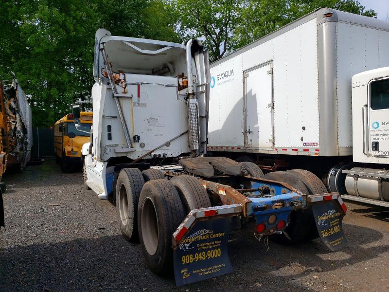 2005 Freightliner Columbia მანქანა იყიდება აუქციონზე, vin: 1FUJA6CV15PU00281, აუქციონის ნომერი: 53077656