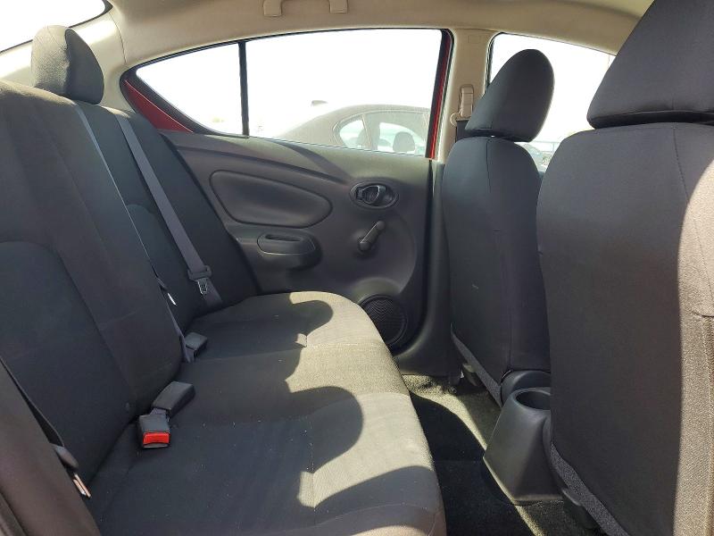54562776 :رقم المزاد ، 3N1CN7AP4JL815943 vin ، 2018 Nissan Versa مزاد بيع