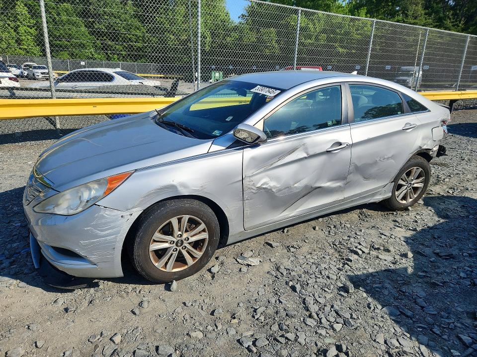 2011 Hyundai Sonata მანქანა იყიდება აუქციონზე, vin: 5NPEB4AC1BH142735, აუქციონის ნომერი: 53907646