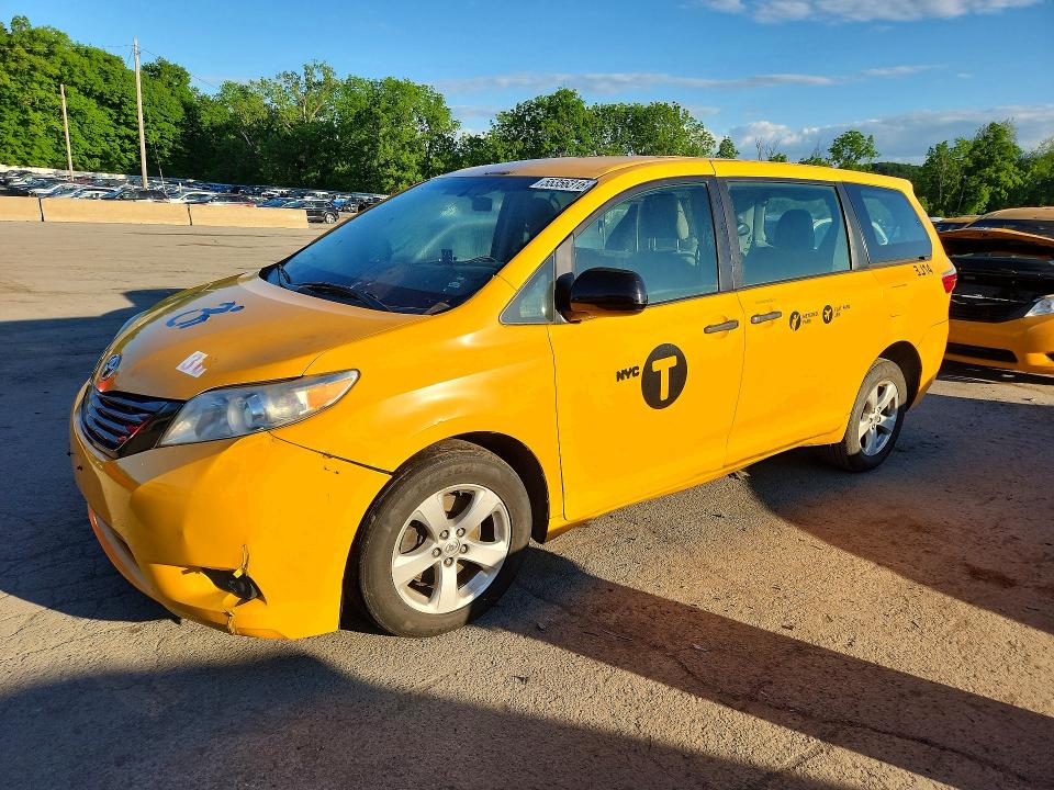 Продажа на аукционе авто 2017 Toyota Sienna, vin: 5TDZZ3DC1HS856239, номер лота: 55356316