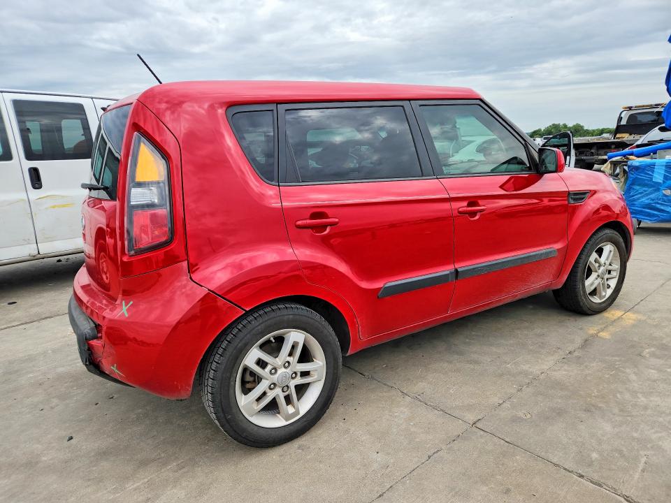 2011 Kia Soul მანქანა იყიდება აუქციონზე, vin: KNDJT2A29B7334576, აუქციონის ნომერი: 52370066
