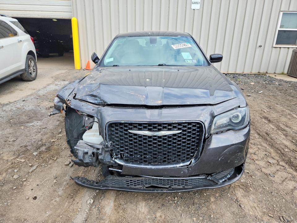 2018 Chrysler 300 მანქანა იყიდება აუქციონზე, vin: 2C3CCAAG7JH281821, აუქციონის ნომერი: 49564276