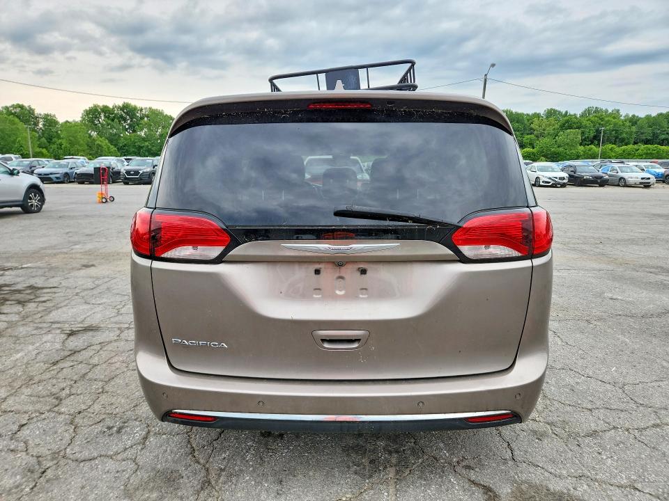 Продаж на аукціоні авто 2017 Chrysler Pacifica, vin: 2C4RC1EG8HR840104, номер лоту: 52330386