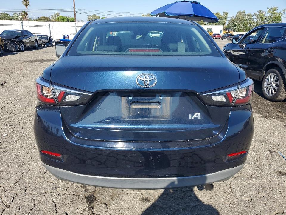 2018 Toyota Yaris Ia მანქანა იყიდება აუქციონზე, vin: 3MYDLBYV1JY304659, აუქციონის ნომერი: 53042486
