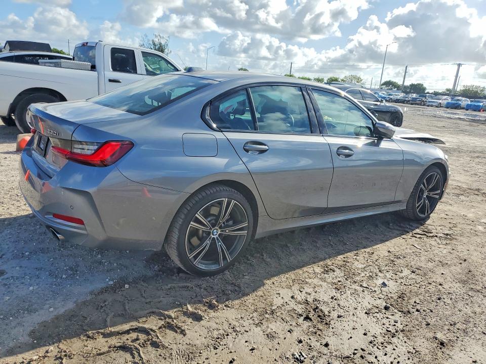 53805466 :رقم المزاد ، 3MW89FF02P8D04365 vin ، 2023 Bmw 330xi مزاد بيع