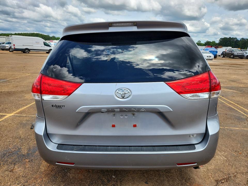 Продажа на аукционе авто 2011 Toyota Sienna, vin: 5TDKK3DC0BS060188, номер лота: 55002716