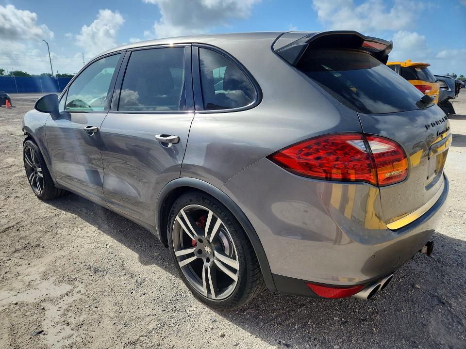 53584626 :رقم المزاد ، WP1AC2A21BLA82036 vin ، 2011 Porsche Cayenne مزاد بيع