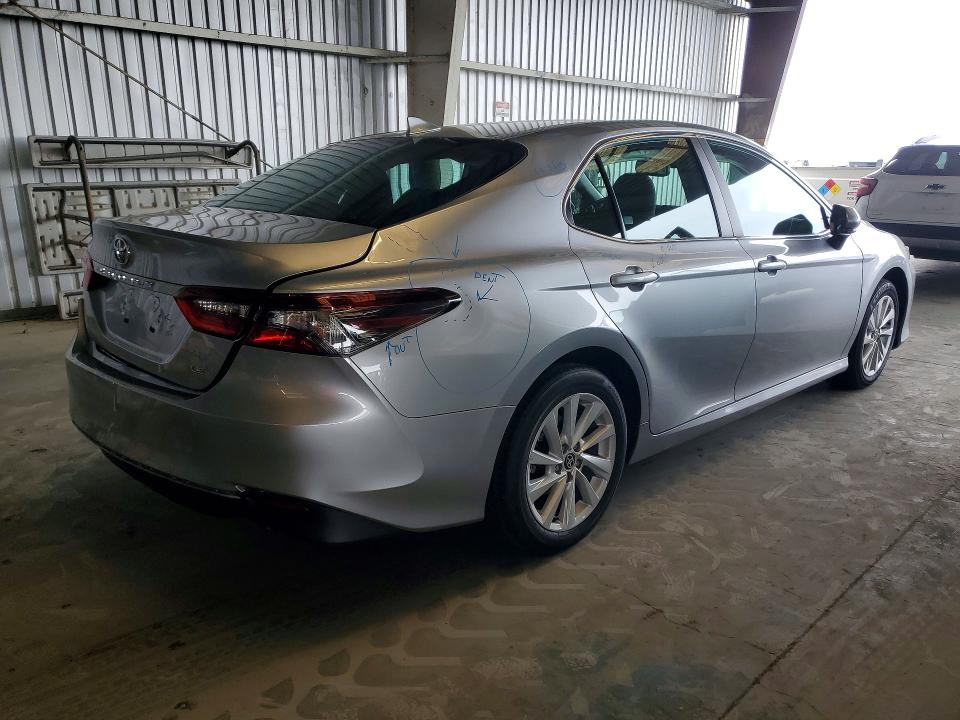 52003806 :رقم المزاد ، 4T1R11AK9RU877517 vin ، 2024 Toyota Camry مزاد بيع