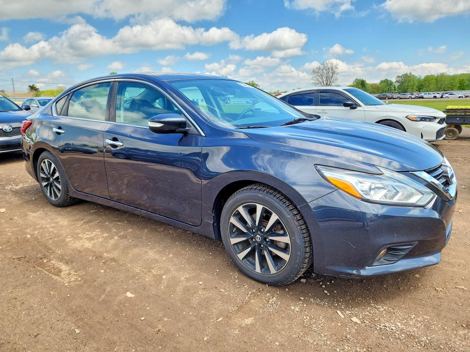 53623216 :رقم المزاد ، 1N4AL3AP5JC164097 vin ، 2018 Nissan Altima مزاد بيع