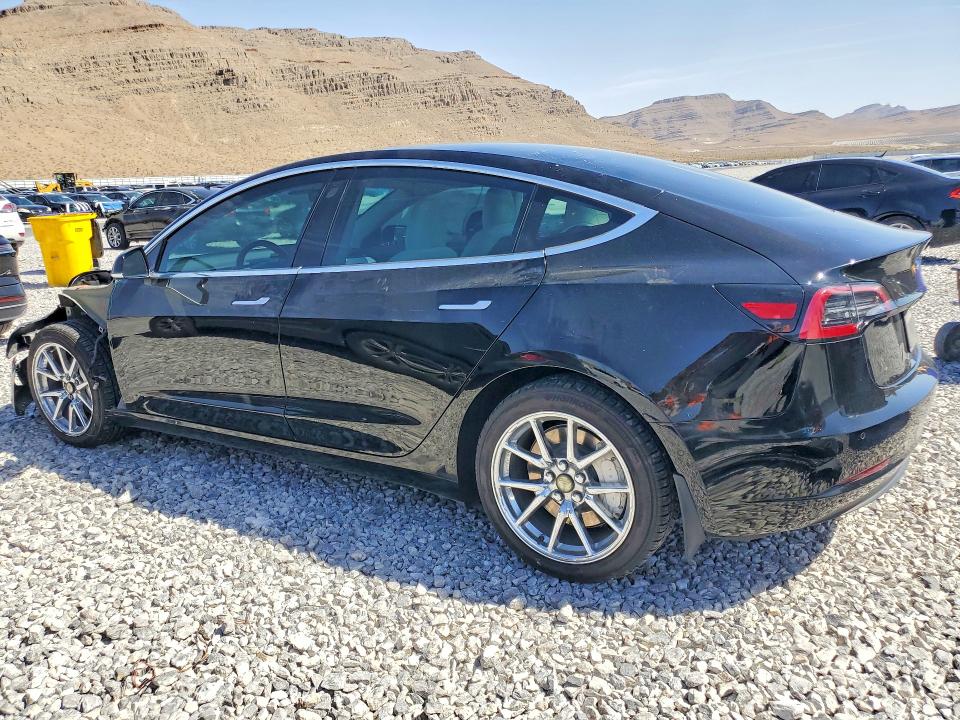 55021316 :رقم المزاد ، 5YJ3E1EA5KF323647 vin ، 2019 Tesla Model 3 مزاد بيع