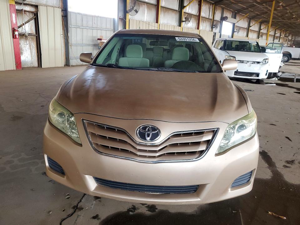 53351256 :رقم المزاد ، 4T1BF3EK3BU648605 vin ، 2011 Toyota Camry مزاد بيع