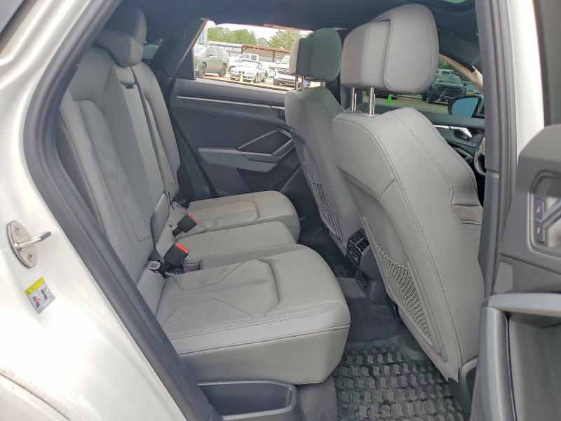 Продажа на аукционе авто 2021 Audi Q3, vin: WA1DECF35M1040588, номер лота: 54500596