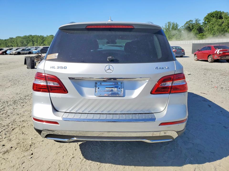 2015 Mercedes-benz Ml მანქანა იყიდება აუქციონზე, vin: 4JGDA5HB4FA533114, აუქციონის ნომერი: 53637976