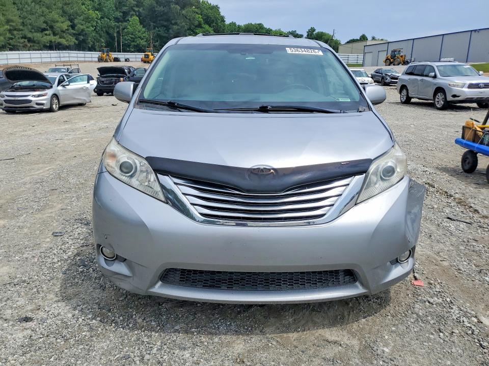 53634826 :رقم المزاد ، 5TDYK3DC3CS189103 vin ، 2012 Toyota Sienna مزاد بيع