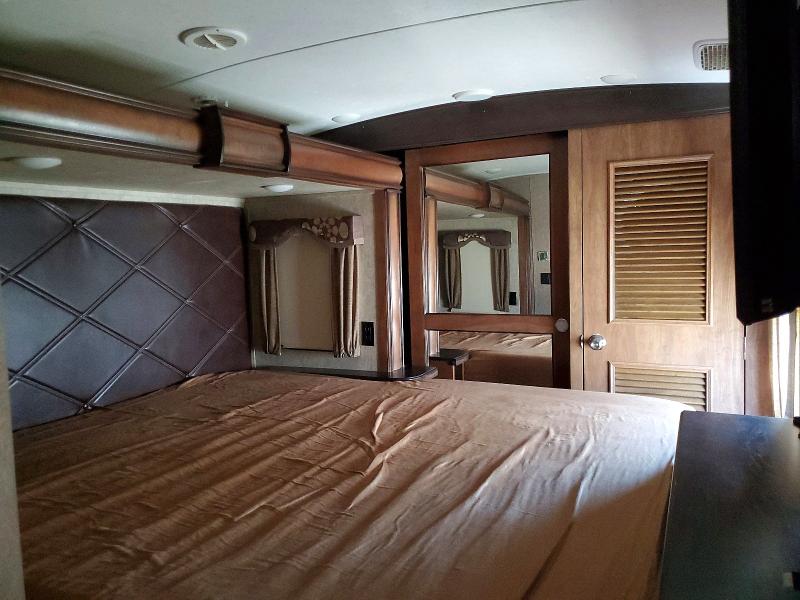 Aukcja sprzedaży 2017 Keystone Rv Montana Fifth Wheel, vin: 4YDF39529H4700438, numer aukcji: 52187156