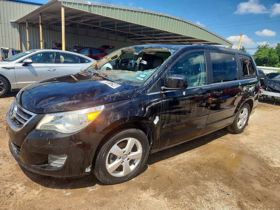 52817246 :رقم المزاد ، 2V4RW3DG3BR643486 vin ، 2011 Volkswagen Routan مزاد بيع