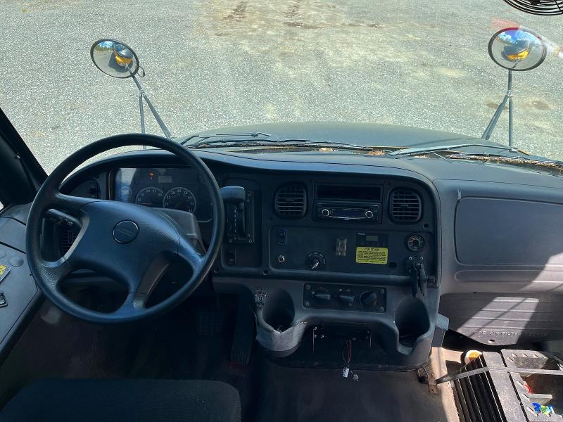 53837116 :رقم المزاد ، 4UZABRDU8FCFW9510 vin ، 2015 Freightliner Chassis مزاد بيع