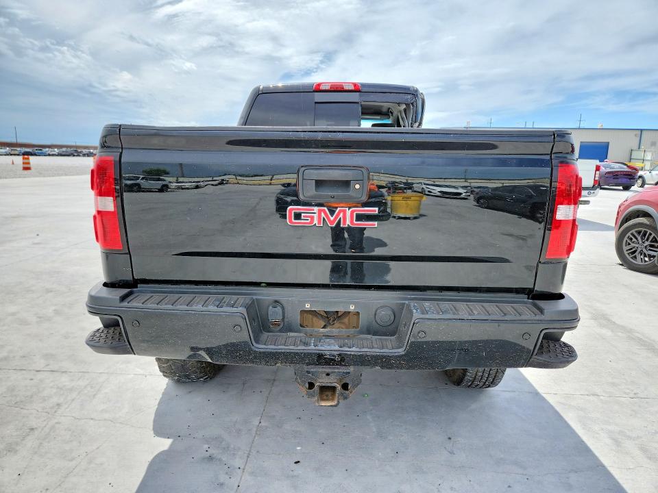 51858276 :رقم المزاد ، 1GT12UEY5JF101974 vin ، 2018 Gmc Sierra مزاد بيع