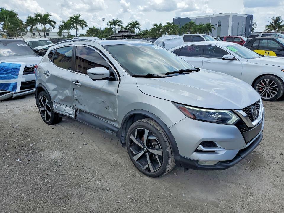 Продажа на аукционе авто 2017 Nissan Rogue Sport, vin: JN1BJ1CPXHW013502, номер лота: 51794896