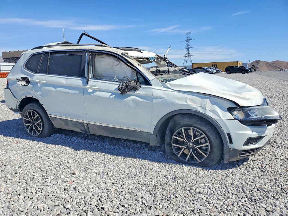 54892526 :رقم المزاد ، 3VV3B7AX7MM057313 vin ، 2021 Volkswagen Tiguan مزاد بيع