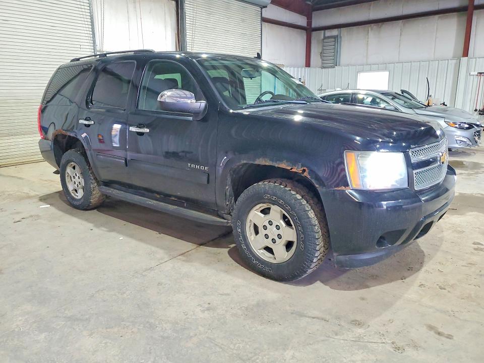 2011 Chevrolet Tahoe მანქანა იყიდება აუქციონზე, vin: 1GNSKAE03BR233555, აუქციონის ნომერი: 53523286