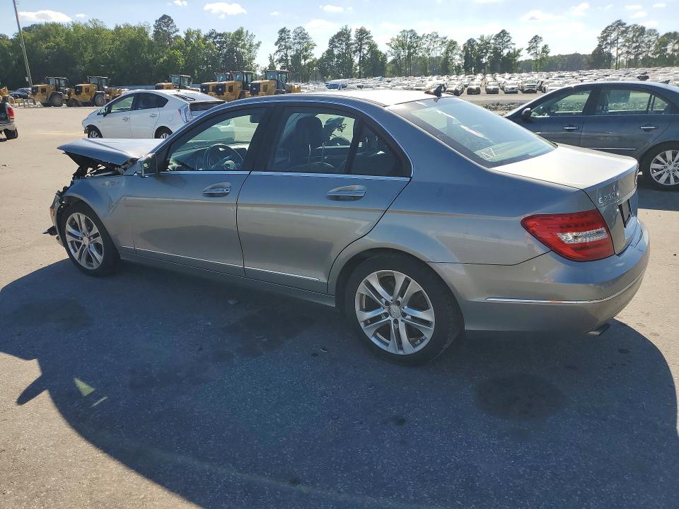 2014 Mercedes-benz C მანქანა იყიდება აუქციონზე, vin: WDDGF4HB8EA924199, აუქციონის ნომერი: 53907816