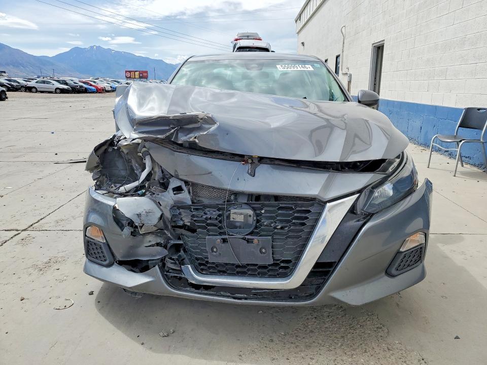 55099146 :رقم المزاد ، 1N4BL4BV0NN382952 vin ، 2022 Nissan Altima مزاد بيع