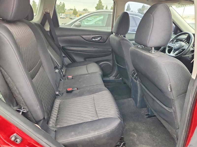 Продаж на аукціоні авто 2018 Nissan Rogue, vin: 5N1AT2MT8JC762936, номер лоту: 53646386