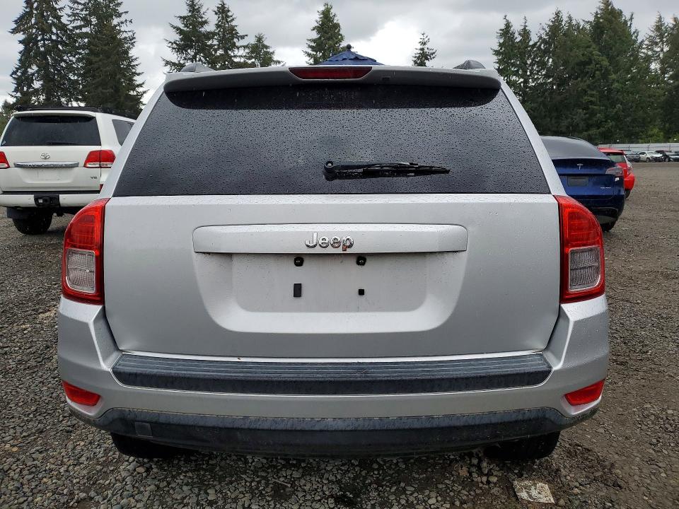 2011 Jeep Compass მანქანა იყიდება აუქციონზე, vin: 1J4NT1FA4BD215762, აუქციონის ნომერი: 53242036
