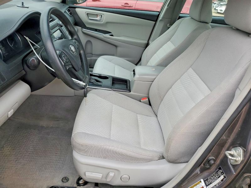 53364576 :رقم المزاد ، 4T1BF1FK8HU792436 vin ، 2017 Toyota Camry مزاد بيع