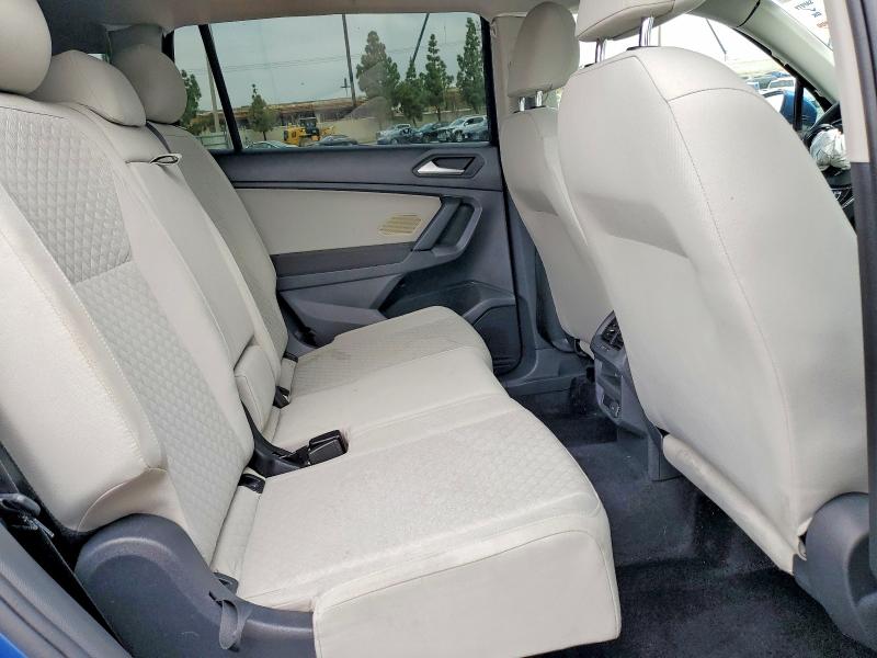 Продажа на аукционе авто 2019 Volkswagen Tiguan, vin: 3VV1B7AX4KM062747, номер лота: 53142816