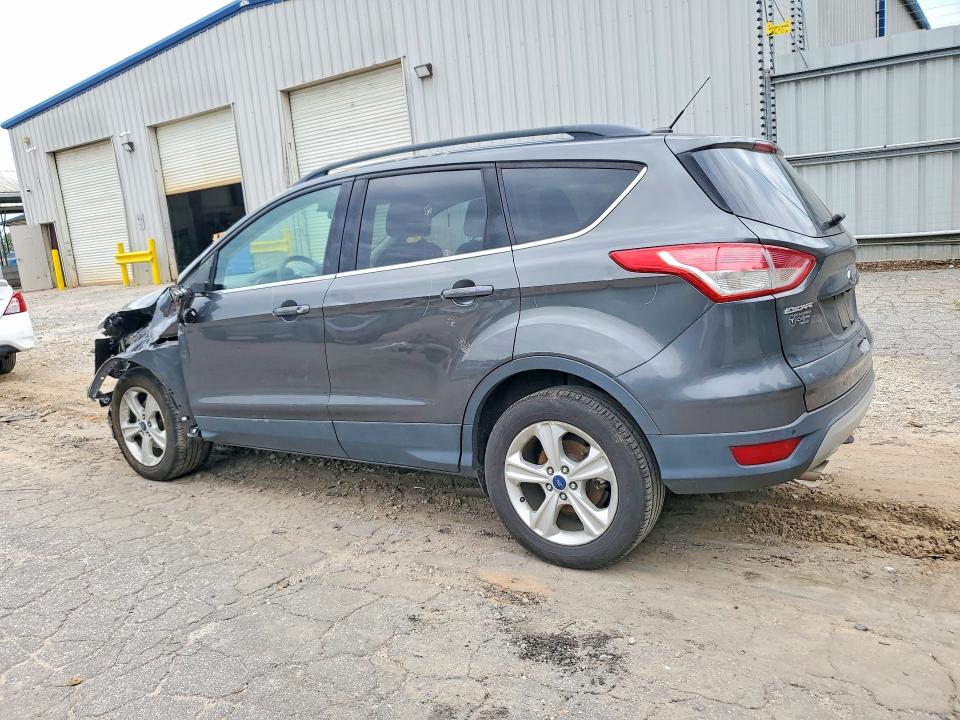 53045606 :رقم المزاد ، 1FMCU0GXXGUA88722 vin ، 2016 Ford Escape مزاد بيع