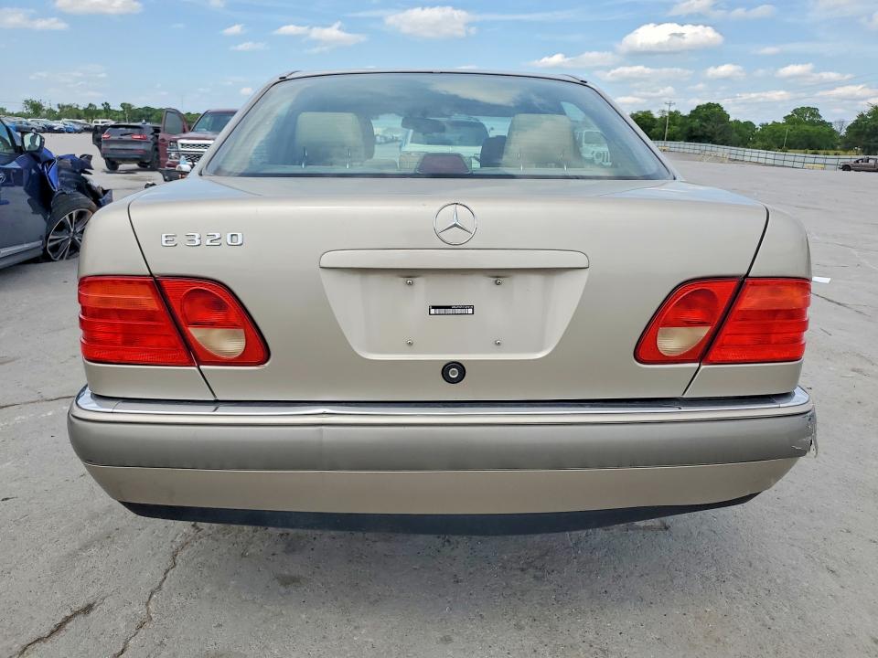 1996 Mercedes-benz E მანქანა იყიდება აუქციონზე, vin: WDBJF55FXTJ014515, აუქციონის ნომერი: 52178966