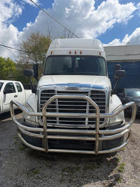 Продажа на аукционе авто 2016 Freightliner Cascadia 125, vin: 1FUJGLD5XGLGZ6023, номер лота: 52331736