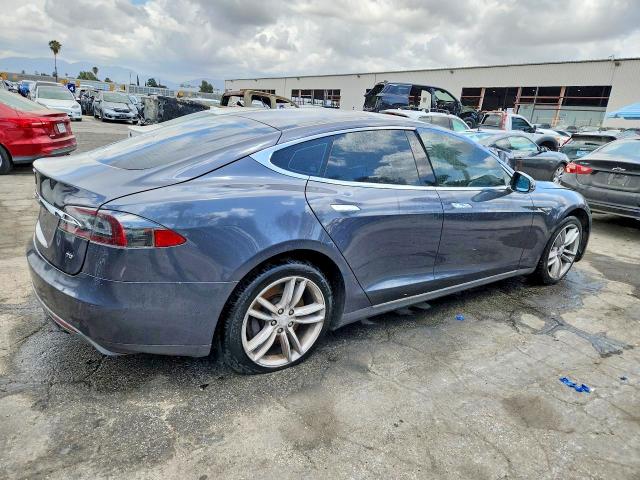 51072406 :رقم المزاد ، 5YJSA1E10GF125492 vin ، 2016 Tesla Model S مزاد بيع