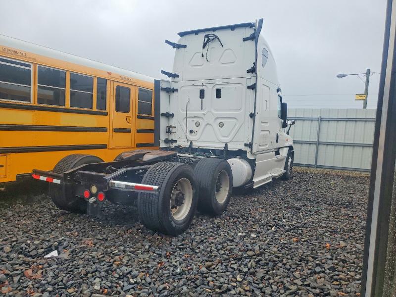 2013 Freightliner Cascadia 125 მანქანა იყიდება აუქციონზე, vin: 1FUJGLDR3DSBR0067, აუქციონის ნომერი: 54682266