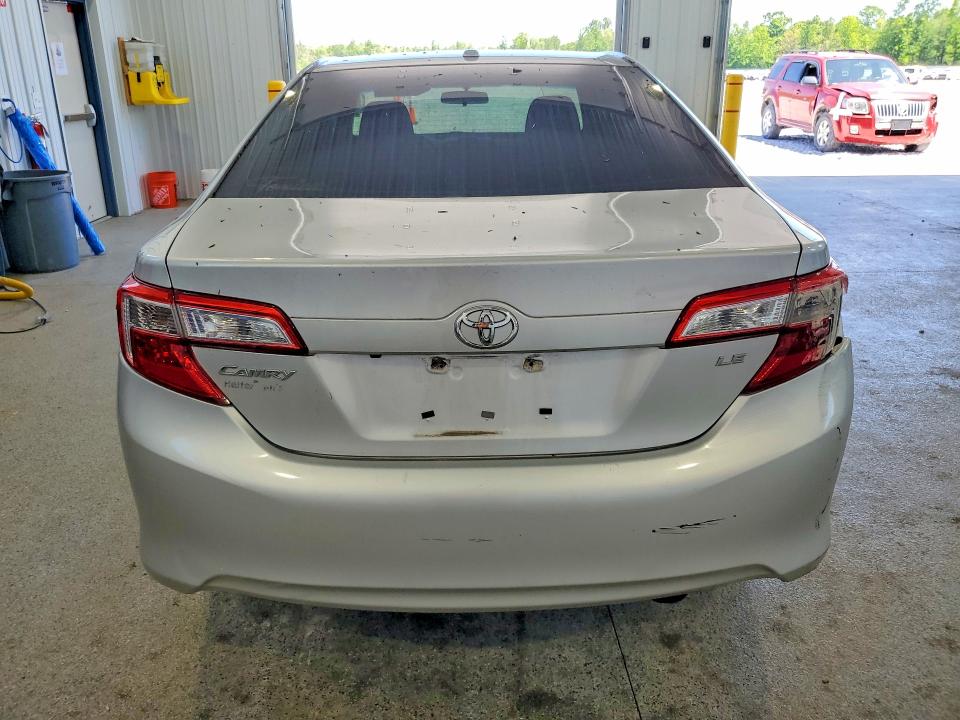 52991736 :رقم المزاد ، 4T1BF1FK1EU423879 vin ، 2014 Toyota Camry مزاد بيع