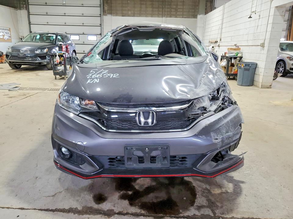 53208296 :رقم المزاد ، 3HGGK5H66JM702726 vin ، 2018 Honda Fit مزاد بيع