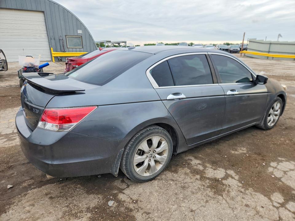 52668136 :رقم المزاد ، 1HGCP3F88AA001661 vin ، 2010 Honda Accord مزاد بيع