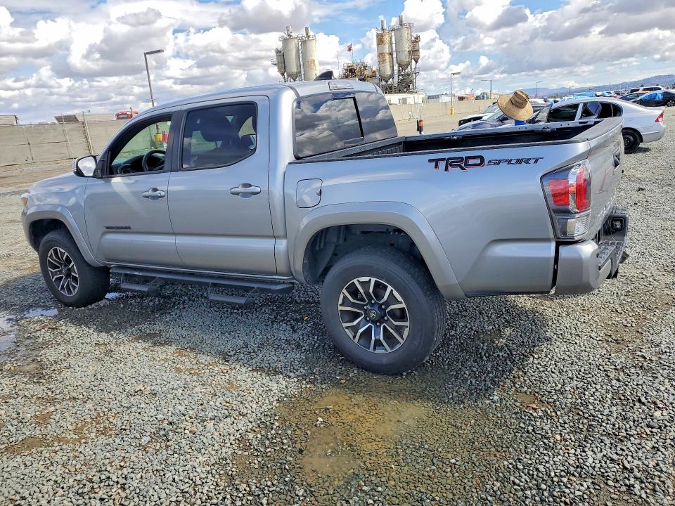 52227396 :رقم المزاد ، 5TFAZ5CN5MX114149 vin ، 2021 Toyota Tacoma مزاد بيع