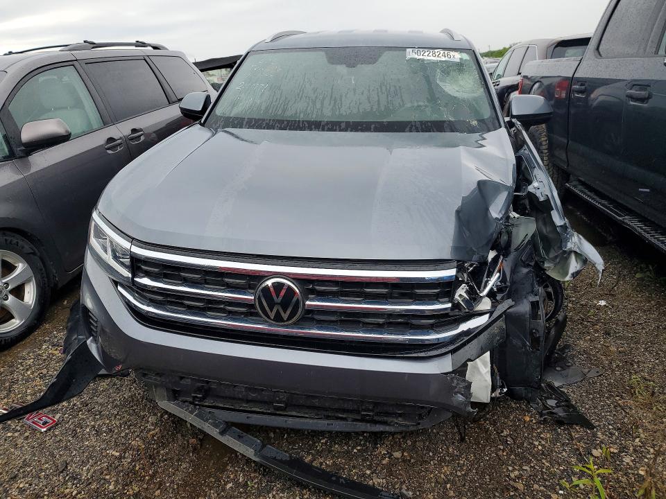 50228246 :رقم المزاد ، 1V2LC2CA7NC216971 vin ، 2022 Volkswagen Atlas Cross Sport مزاد بيع