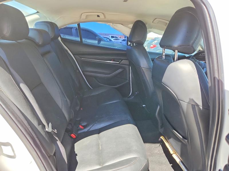 53582696 :رقم المزاد ، 3MZBPADL6KM108361 vin ، 2019 Mazda 3 مزاد بيع