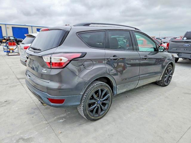 Продажа на аукционе авто 2017 Ford Escape, vin: 1FMCU0GD9HUC11191, номер лота: 54018556