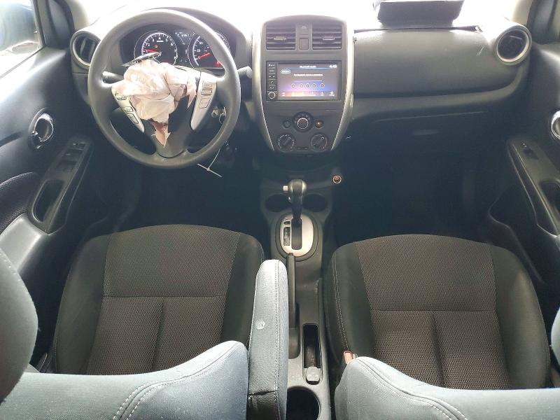 54872156 :رقم المزاد ، 3N1CN7AP8JL884814 vin ، 2018 Nissan Versa مزاد بيع