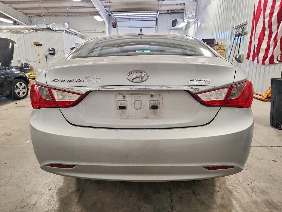 2011 Hyundai Sonata მანქანა იყიდება აუქციონზე, vin: 5NPEB4AC1BH113378, აუქციონის ნომერი: 55322786