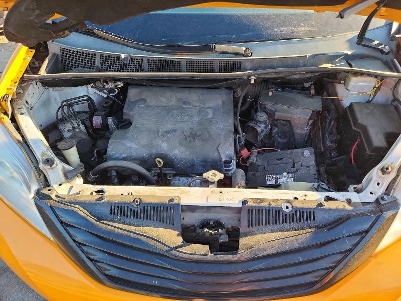 55356726 :رقم المزاد ، 5TDZK3DC8GS701187 vin ، 2016 Toyota Sienna مزاد بيع